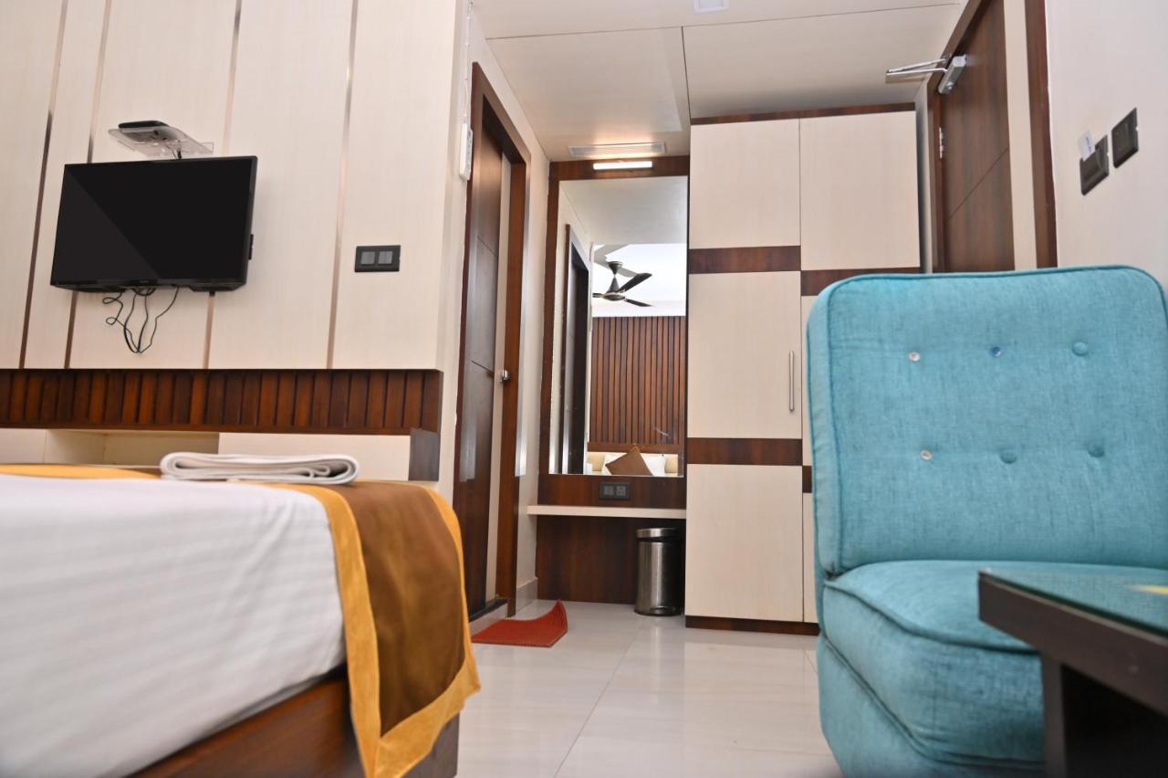 Hotel Silver Land New Digha With Rooftop Pool Exterior photo